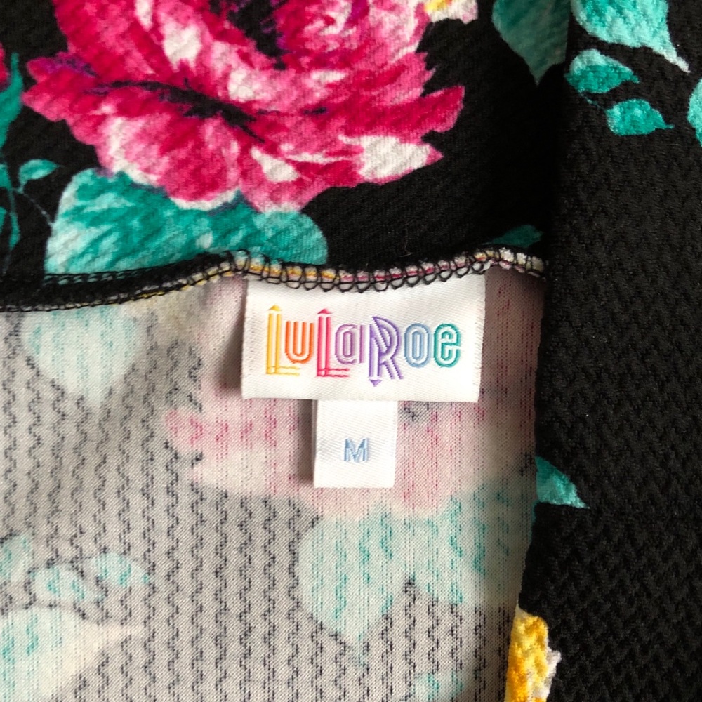 🔴SOLD🔴 Lularoe Vintage Rose print Cassie - Picture 3 of 4